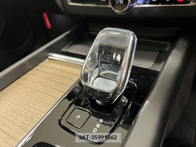 Volvo XC60 2025-09 7394722-9