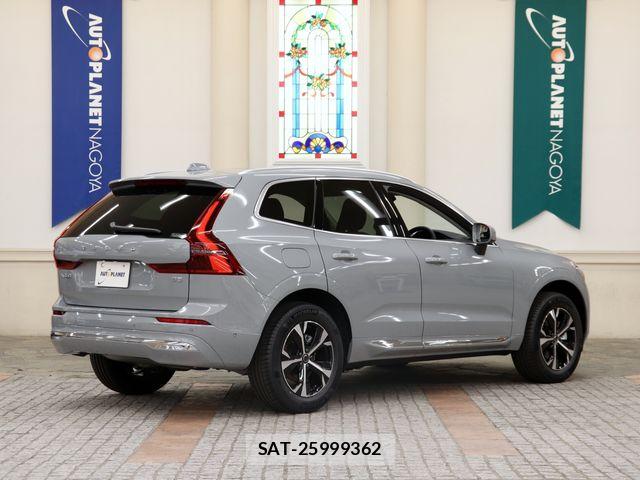 Volvo XC60 2025-09 7394722-2