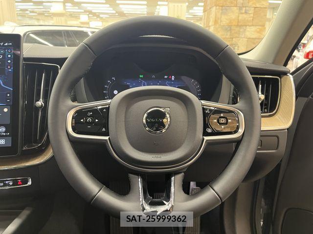 Volvo XC60 2025-09 7394722-8