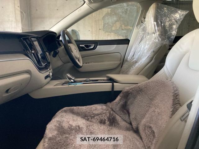 Volvo XC60 2023-02 7394723-10