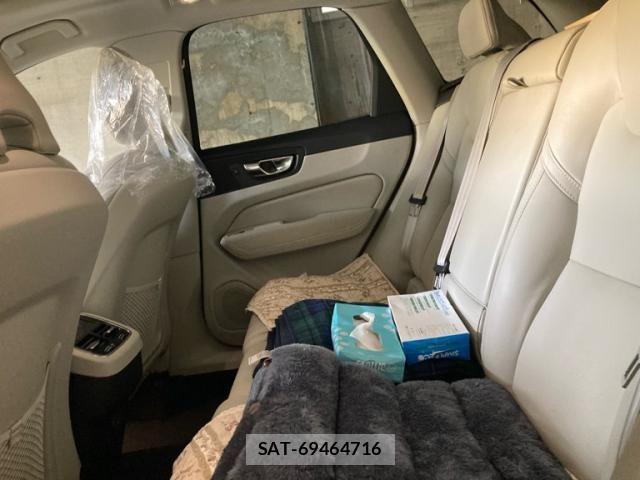 Volvo XC60 2023-02 7394723-13