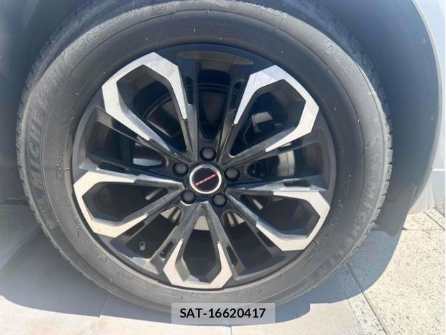 Volvo XC60 2019-01 7458694-4