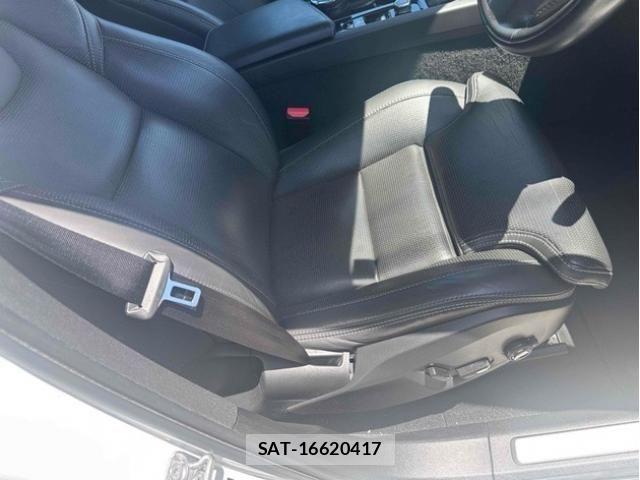 Volvo XC60 2019-01 7458694-6