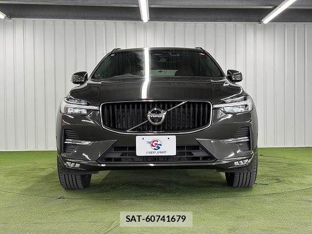 Volvo XC60 2021-12 7503562-12
