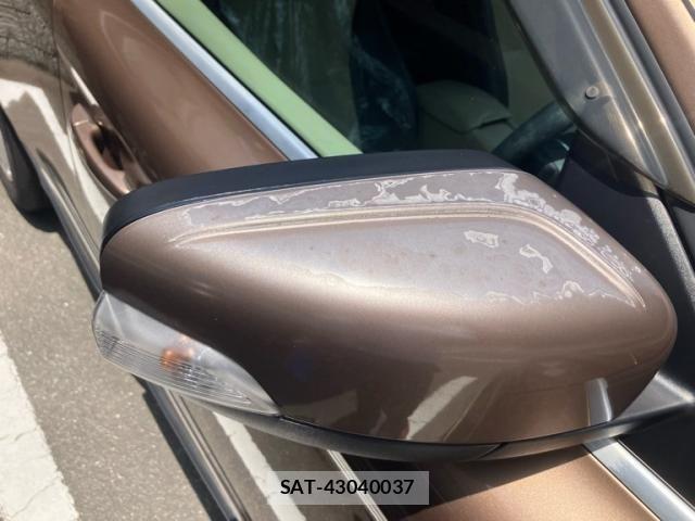 Volvo XC60 2011-07 7621164-12