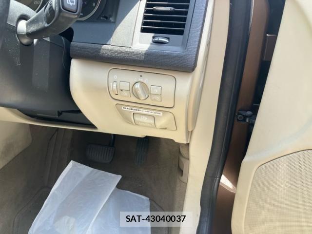 Volvo XC60 2011-07 7621164-14