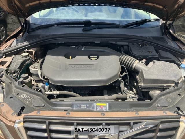 Volvo XC60 2011-07 7621164-21