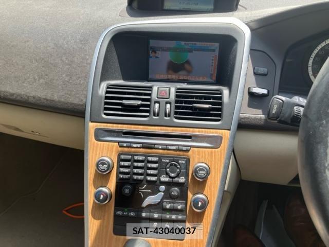 Volvo XC60 2011-07 7621164-26