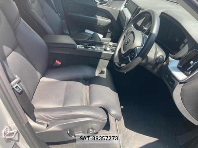 Volvo XC60 2021-11 7621161-13