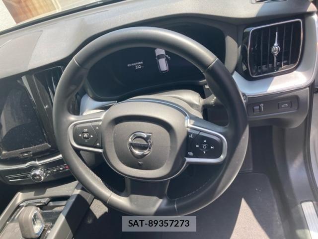 Volvo XC60 2021-11 7621161-17