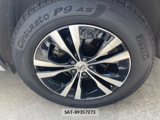 Volvo XC60 2021-11 7621161-8