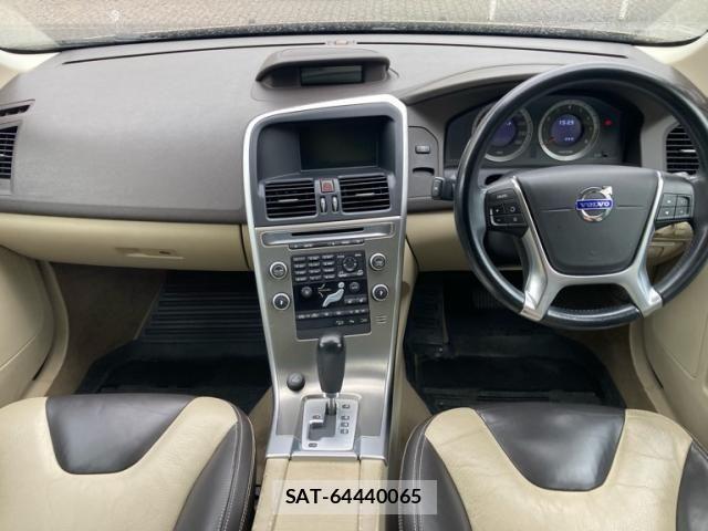 Volvo XC60 2009-12 7621165-10