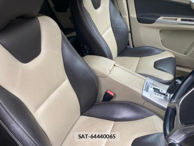 Volvo XC60 2009-12 7621165-12
