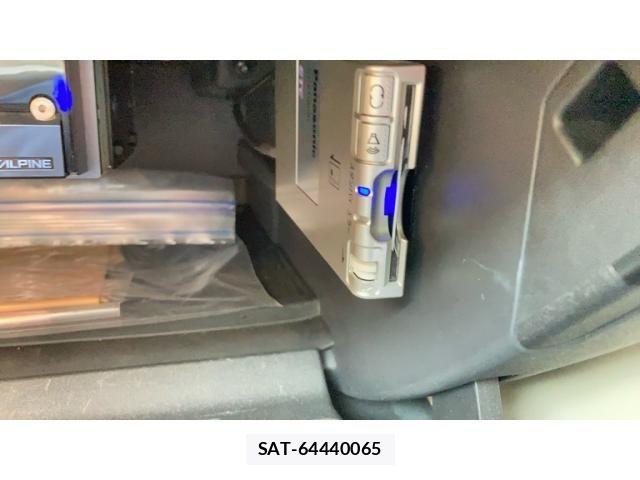 Volvo XC60 2009-12 7621165-19