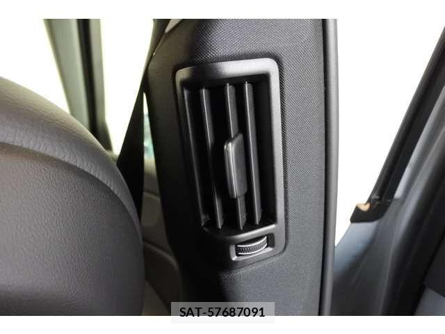 Volvo XC60 2024-03 7621160-18