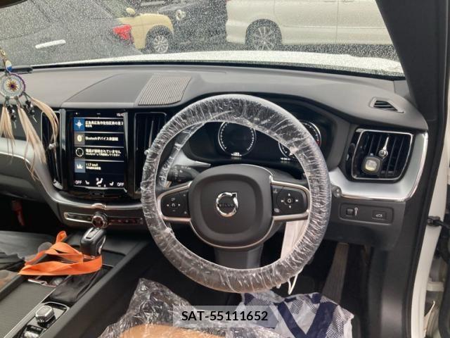 Volvo XC60 2019-08 7621162-9