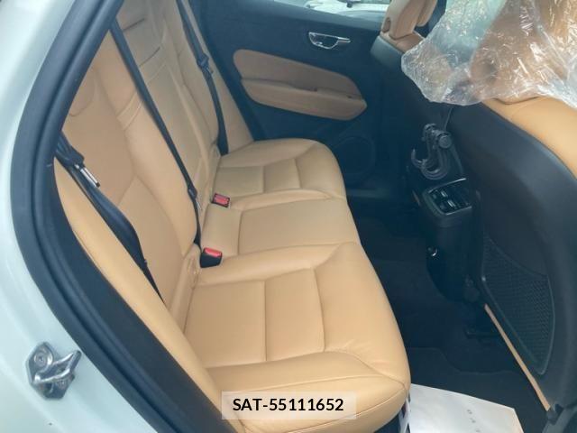 Volvo XC60 2019-08 7621162-12