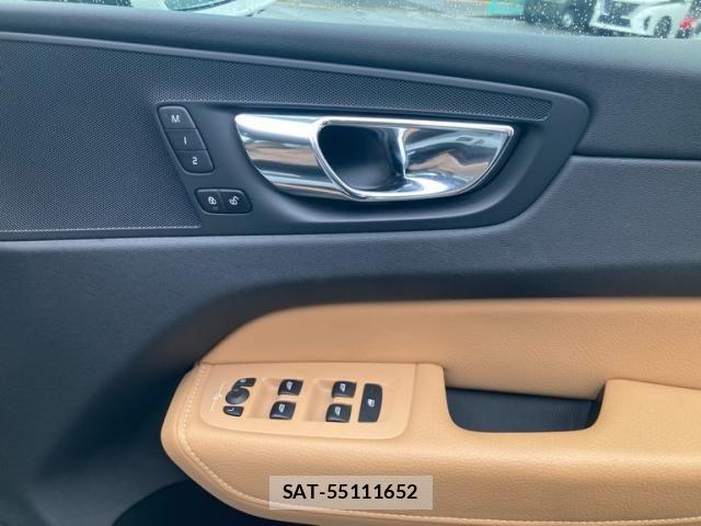 Volvo XC60 2019-08 7621162-15