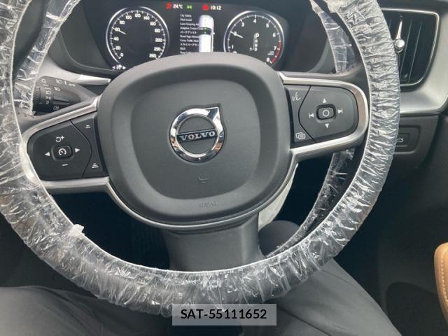 Volvo XC60 2019-08 7621162-16