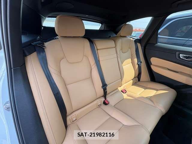 Volvo XC60 2021-02 7730480-17