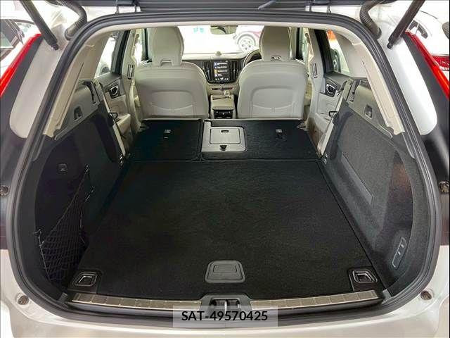 Volvo XC60 2020-04 7730481-17