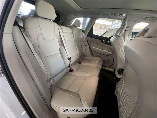 Volvo XC60 2020-04 7730481-7