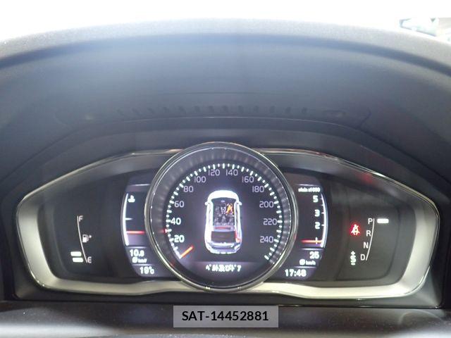 Volvo XC60 2016-03 7730484-12