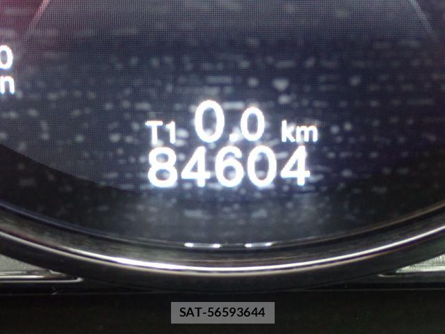 Volvo XC60 2017-06 7790296-12