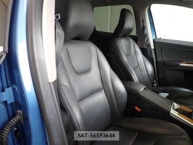 Volvo XC60 2017-06 7790296-22