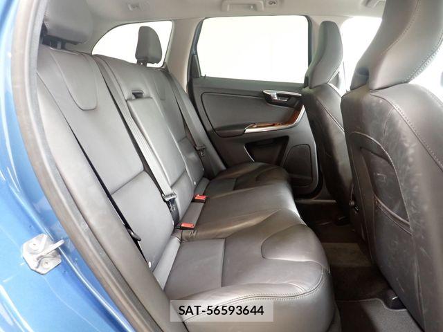 Volvo XC60 2017-06 7790296-23