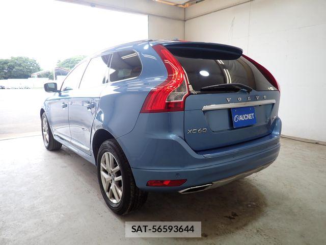Volvo XC60 2017-06 7790296-2