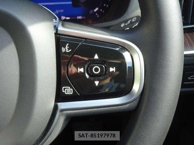 Volvo XC60 2022-09 7790293-13