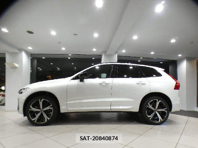 Volvo XC60 2022-05 7880349-14