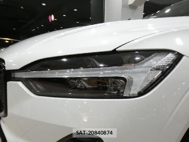 Volvo XC60 2022-05 7880349-18