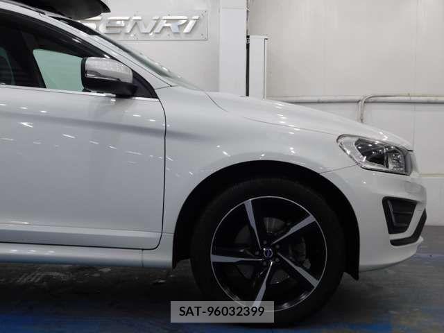 Volvo XC60 2015-07 7880350-3