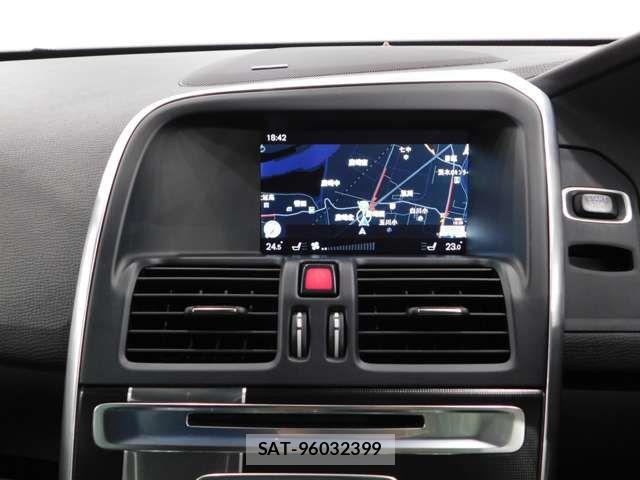 Volvo XC60 2015-07 7880350-6