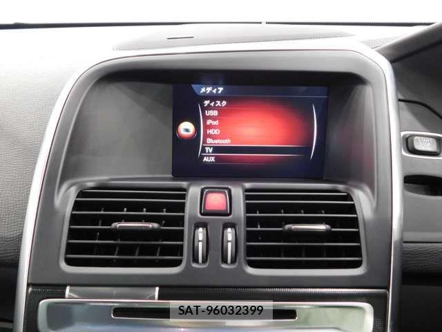 Volvo XC60 2015-07 7880350-7