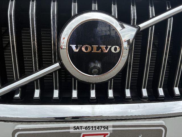 Volvo XC60 2023-03 7880351-18