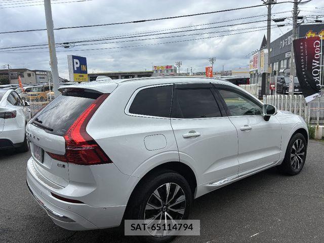 Volvo XC60 2023-03 7880351-1