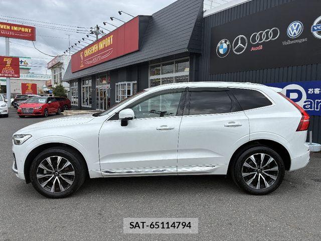 Volvo XC60 2023-03 7880351-25