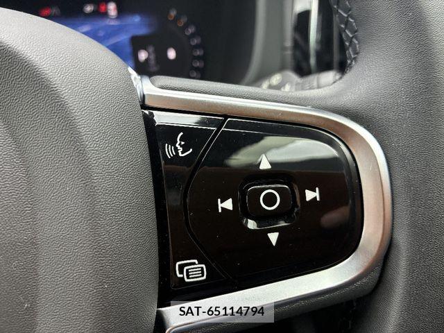 Volvo XC60 2023-03 7880351-27