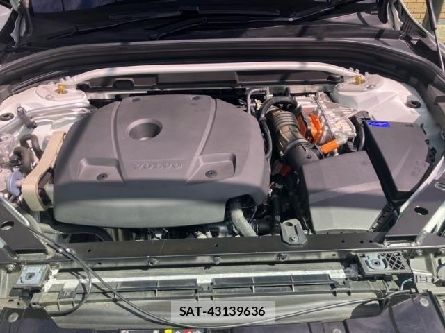 Volvo XC60 2021-10 7880348-27