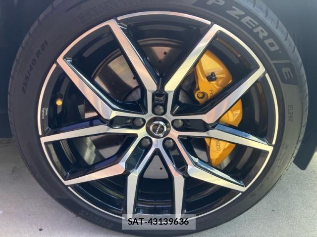 Volvo XC60 2021-10 7880348-4