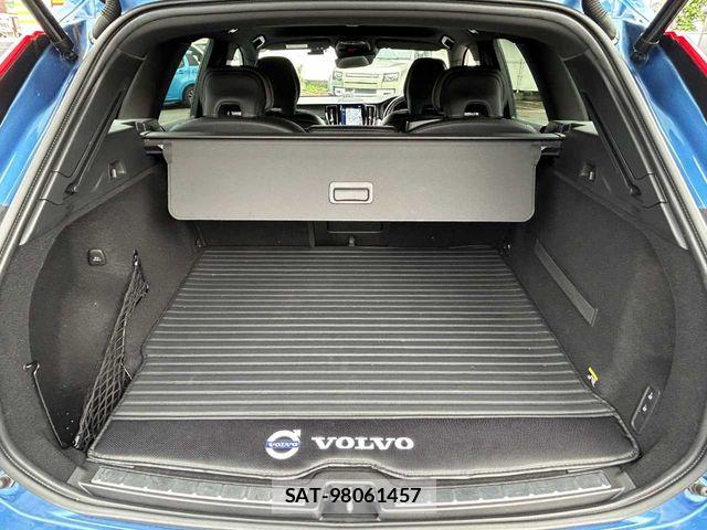 Volvo XC60 2018-08 7903600-21