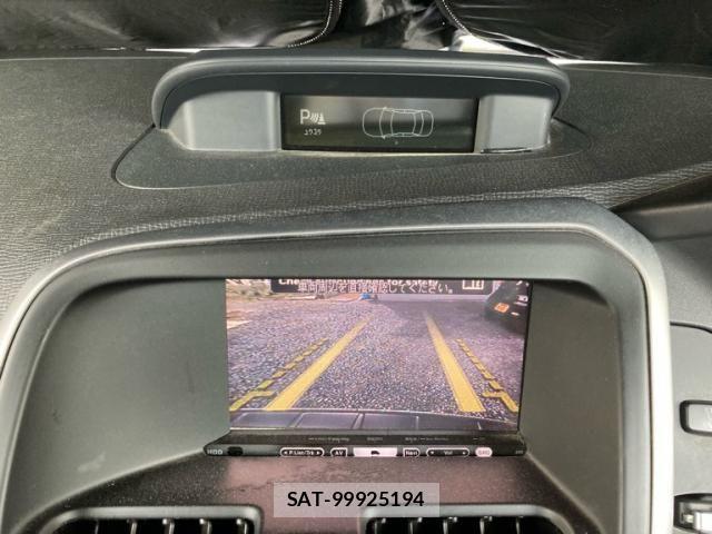 Volvo XC60 2010-09 7964323-16