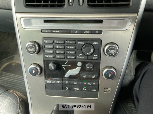 Volvo XC60 2010-09 7964323-17