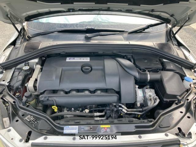 Volvo XC60 2010-09 7964323-7