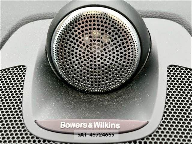 Volvo XC60 2021-12 7964319-9