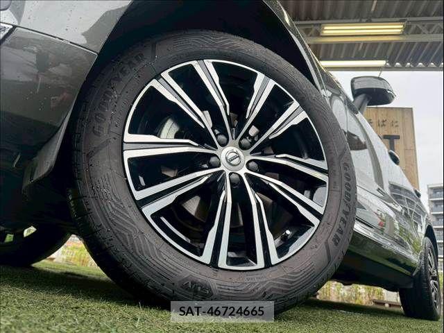 Volvo XC60 2021-12 7964319-18