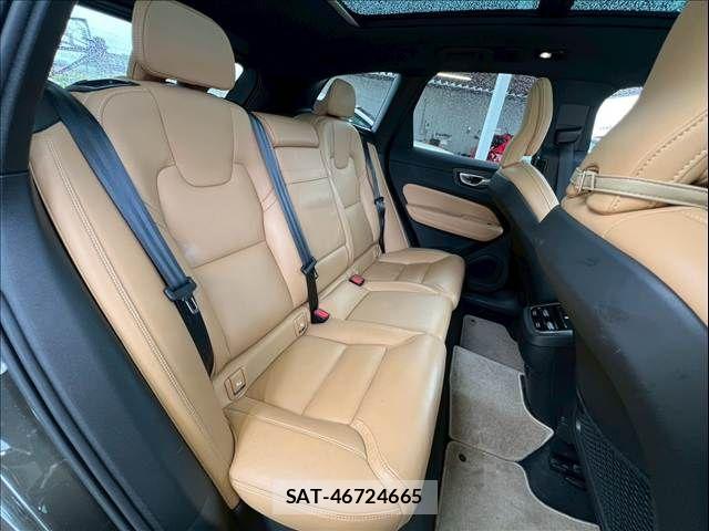 Volvo XC60 2021-12 7964319-7